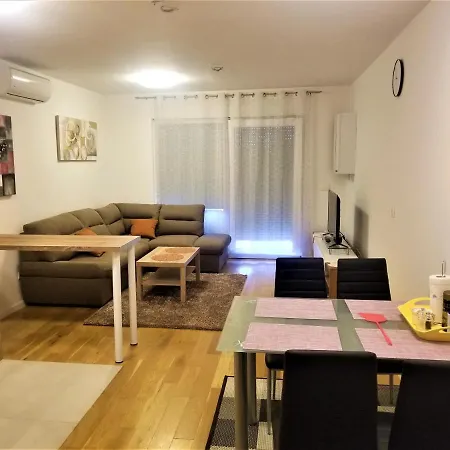 アパート Luxury 55m2 With Unique View マカルスカ